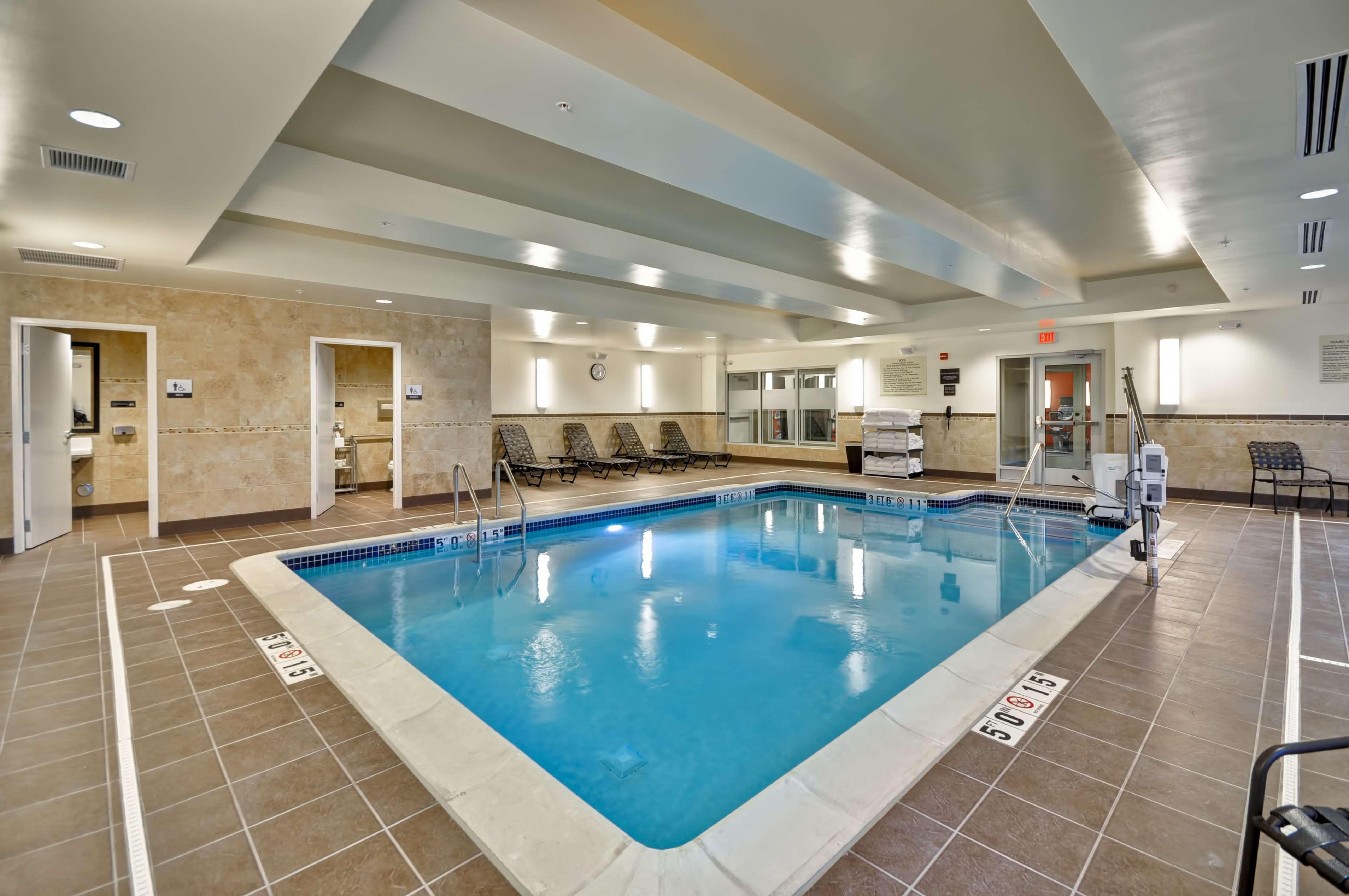 Hilton Garden Inn Detroit Troy Eksteriør billede